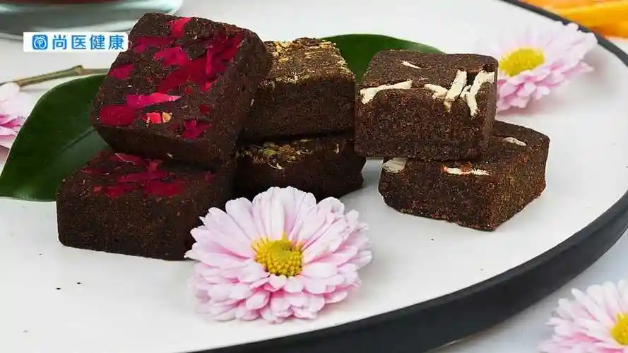 文胸过紧应小心乳腺增生 乳腺增生有哪些征兆 文胸过紧应小心乳腺增生 乳腺增生有哪些征兆