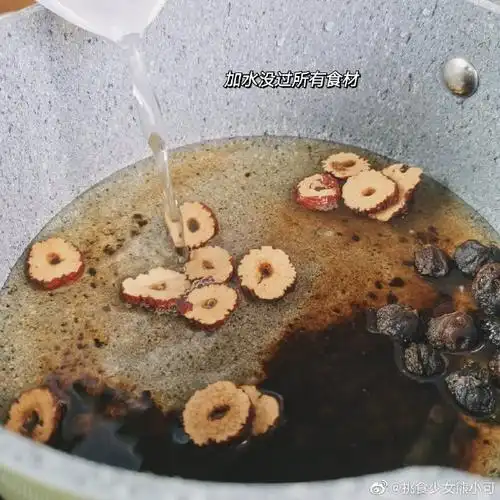 老是月经推迟怎么回事 老是月经推迟怎么回事