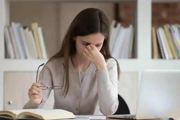 来月经就头晕是怎么回事 来月经就头晕是怎么回事