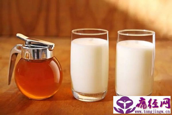 大姨妈来时痛经正常吗吗 大姨妈来时痛经正常吗吗