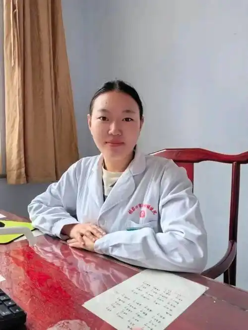 急性宫颈炎跟慢性宫颈炎有何症状区别 慢性如何治疗 急性宫颈炎跟慢性宫颈炎有何症状区别 慢性如何治疗