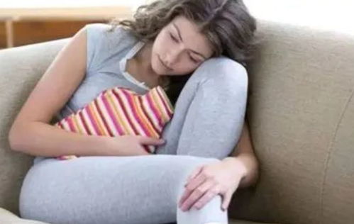 痛经能不能喝玫瑰红糖水 痛经能不能喝玫瑰红糖水