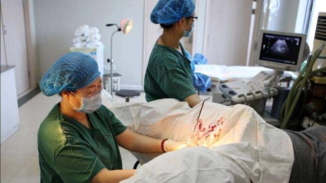 女人和男人第一次时该注意什么?这样进行会更顺利 女人和男人第一次时该注意什么?这样进行会更顺利