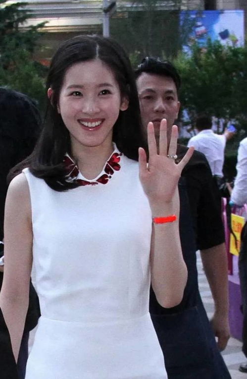 姐弟烧伤四位姨妈剃光头捐头皮 当事人:为了救孩子怎么样都行 姐弟烧伤四位姨妈剃光头捐头皮 当事人:为了救孩子怎么样都行