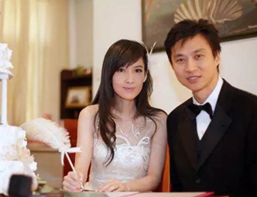 肚子憋的慌是痛经吗女生 肚子憋的慌是痛经吗女生